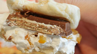 Illustration for article titled Kit-Kat Sandwiches! Japan Has Kit-Kat Sandwiches.